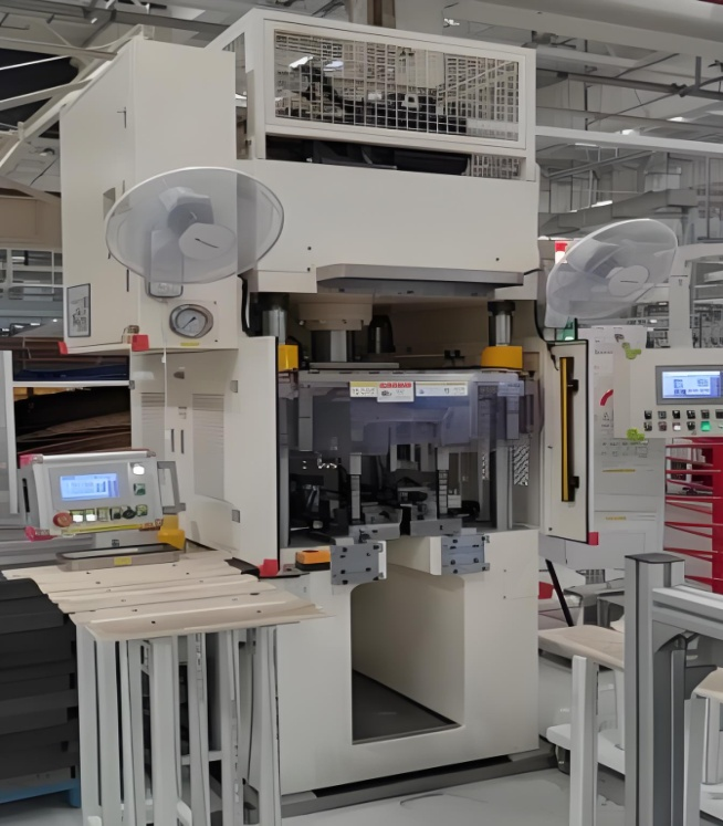 Water Tank Water Chamber Edge-Binding Press